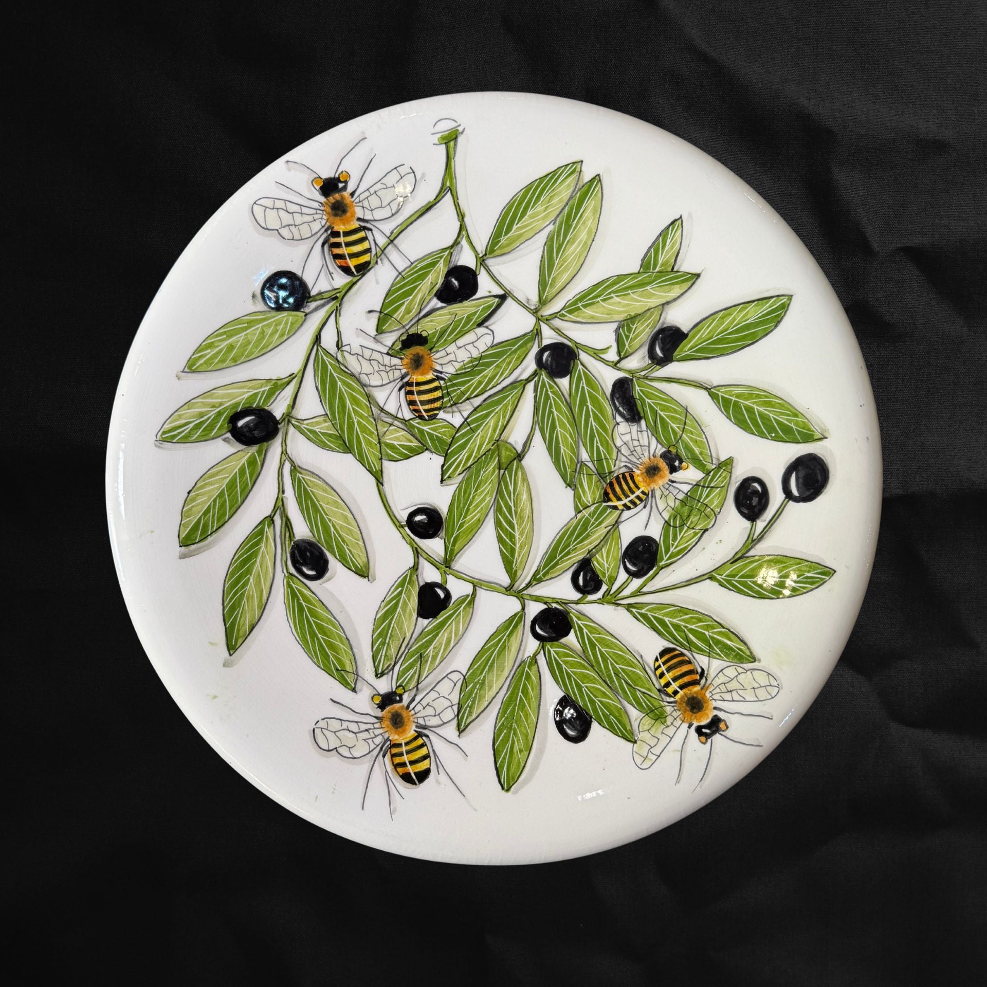 Piatto Api, foglie e Olive